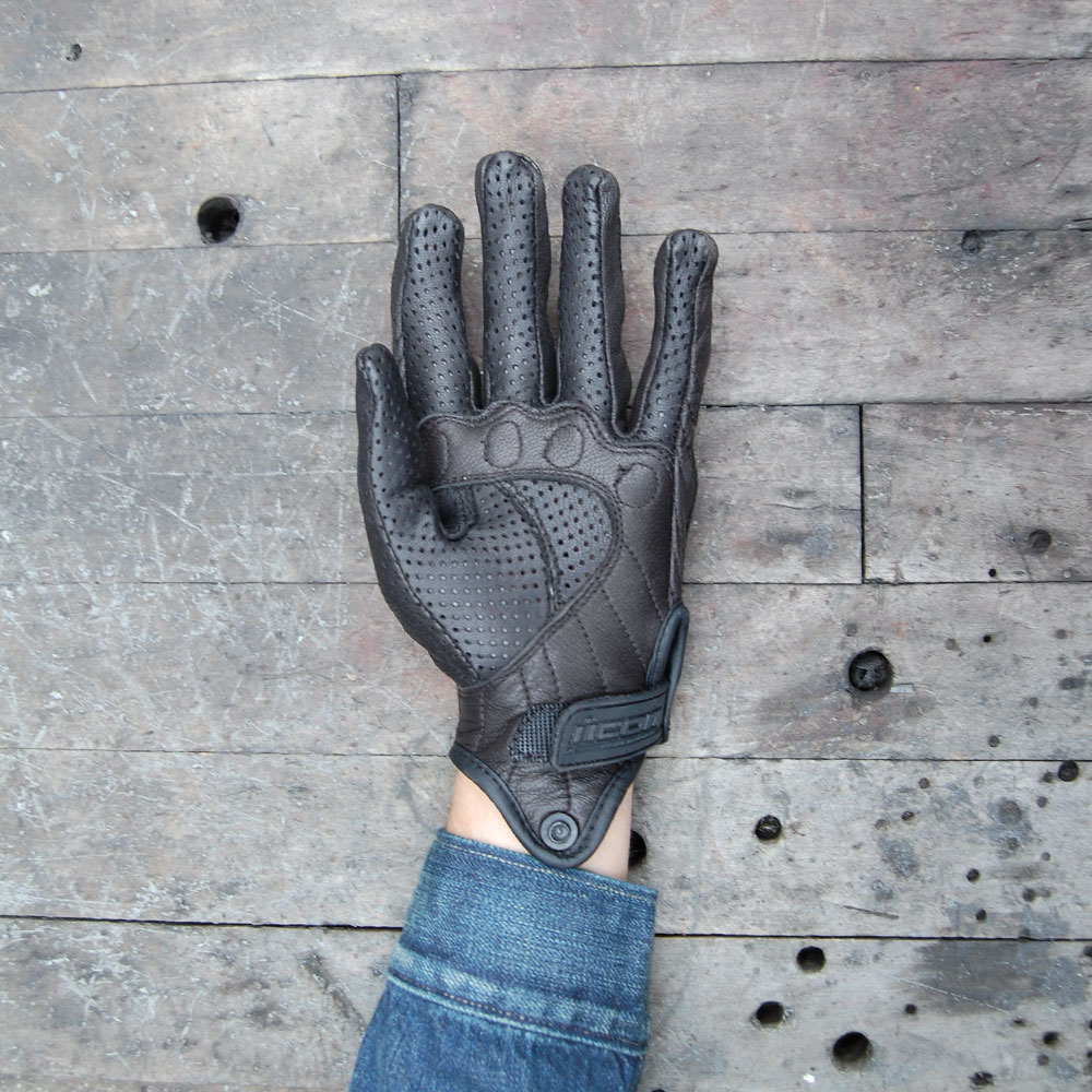 dsc_7935 Кожаные перчатки ICON Pursuit Perforated Touch - 990 грн - Магазин МотоБрат